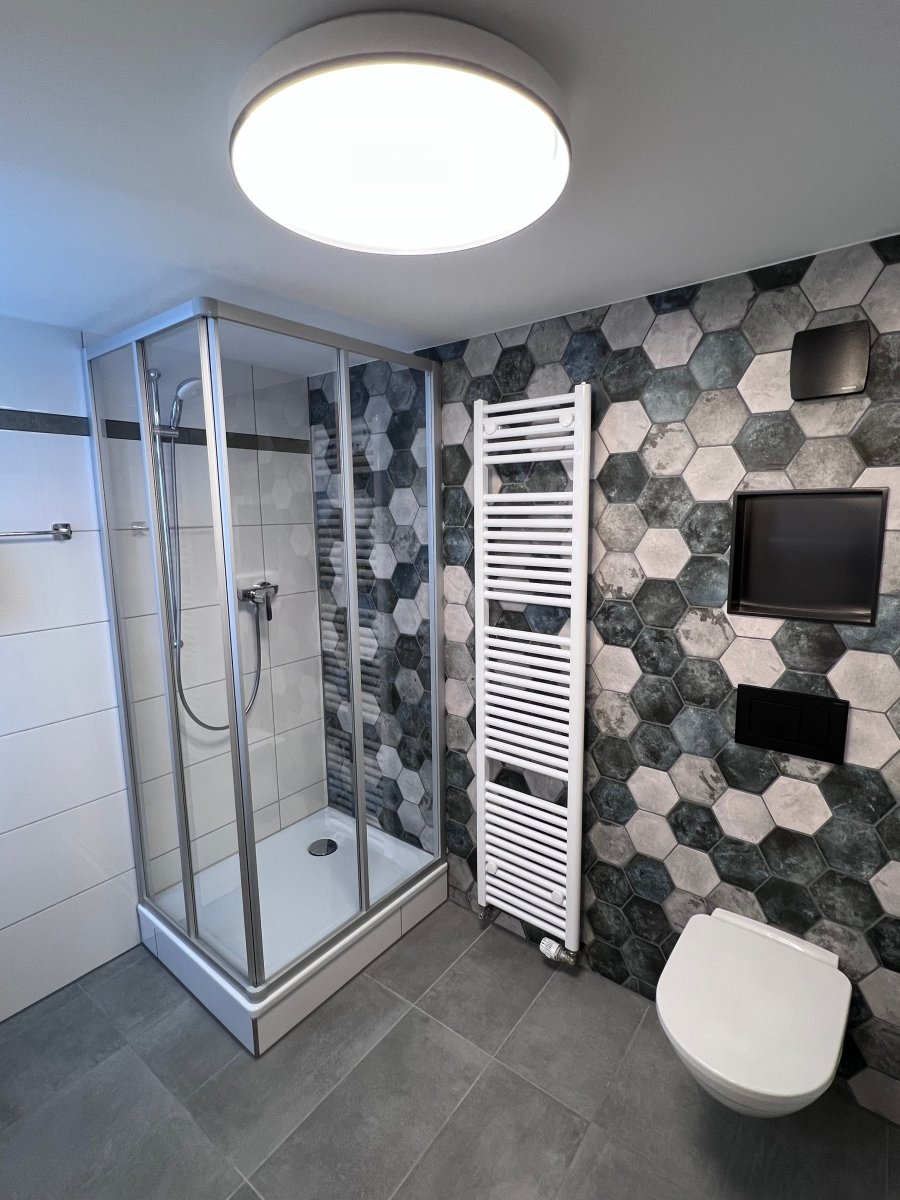 Doppelzimmer Deluxe mit Balkon (ab 30 m²) - HOTEL FALKEN Hechingen