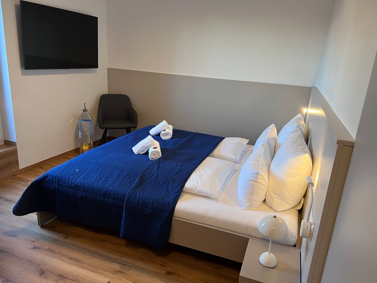 Doppelzimmer Superior mit Balkon - HOTEL FALKEN Hechingen