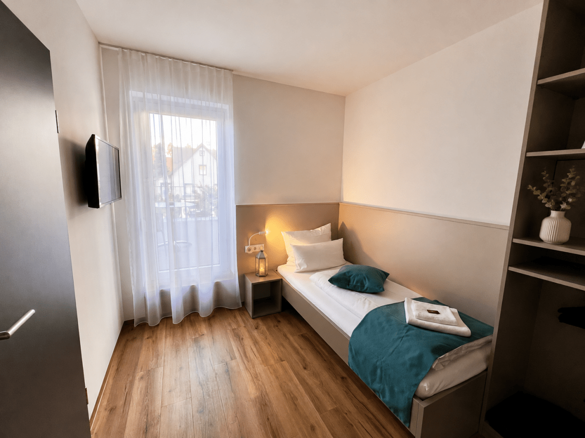 Einzelzimmer Superior Balkon - HOTEL FALKEN Hechingen