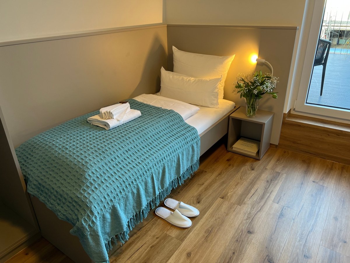 Einzelzimmer Superior Balkon - HOTEL FALKEN Hechingen