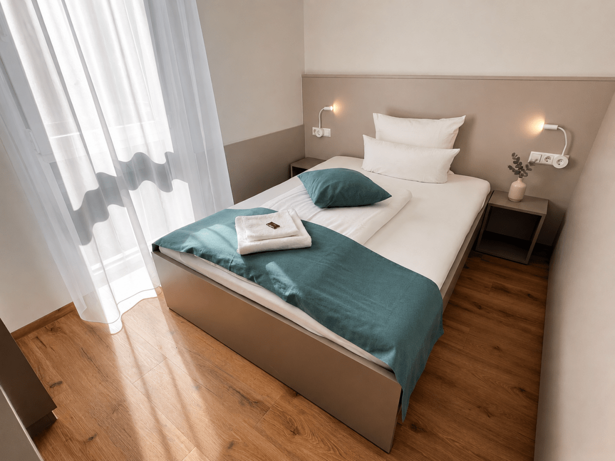 Einzelzimmer Superior Queen-Bett mit Balkon - HOTEL FALKEN Hechingen