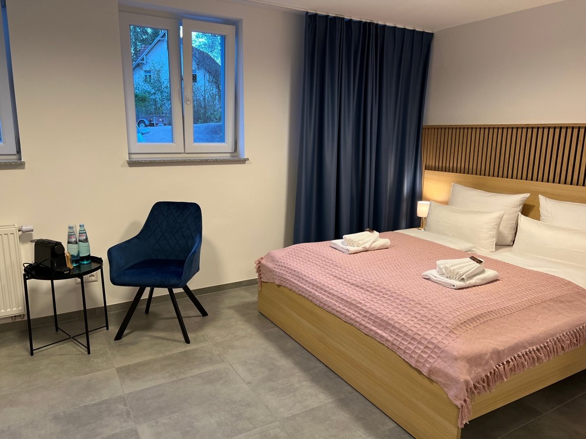 Langzeit - Zimmer & Apartment - HOTEL FALKEN Hechingen